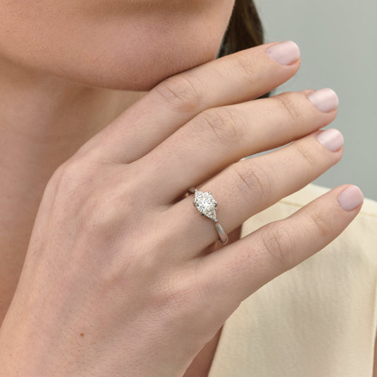 Anel Soir | Diamante e Brilhantes