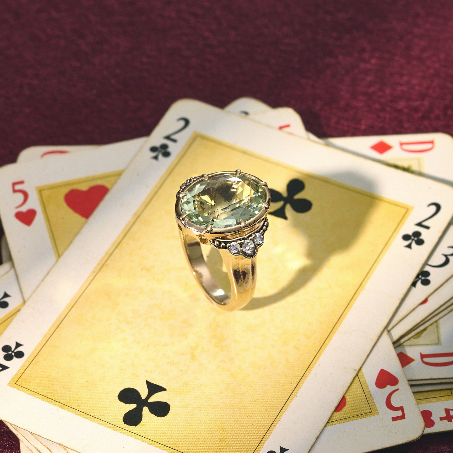 Anel Opus | Prasiolita, Brilhantes e Ródio Negro