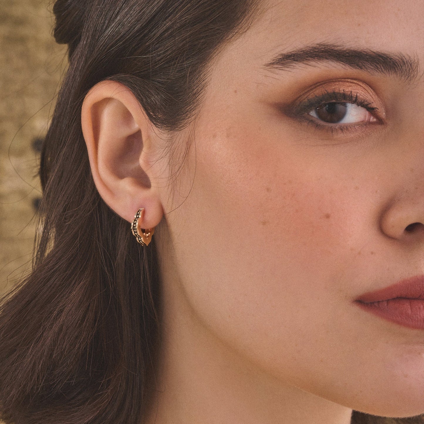 Argola Turk | Ouro Champanhe e Ródio Negro