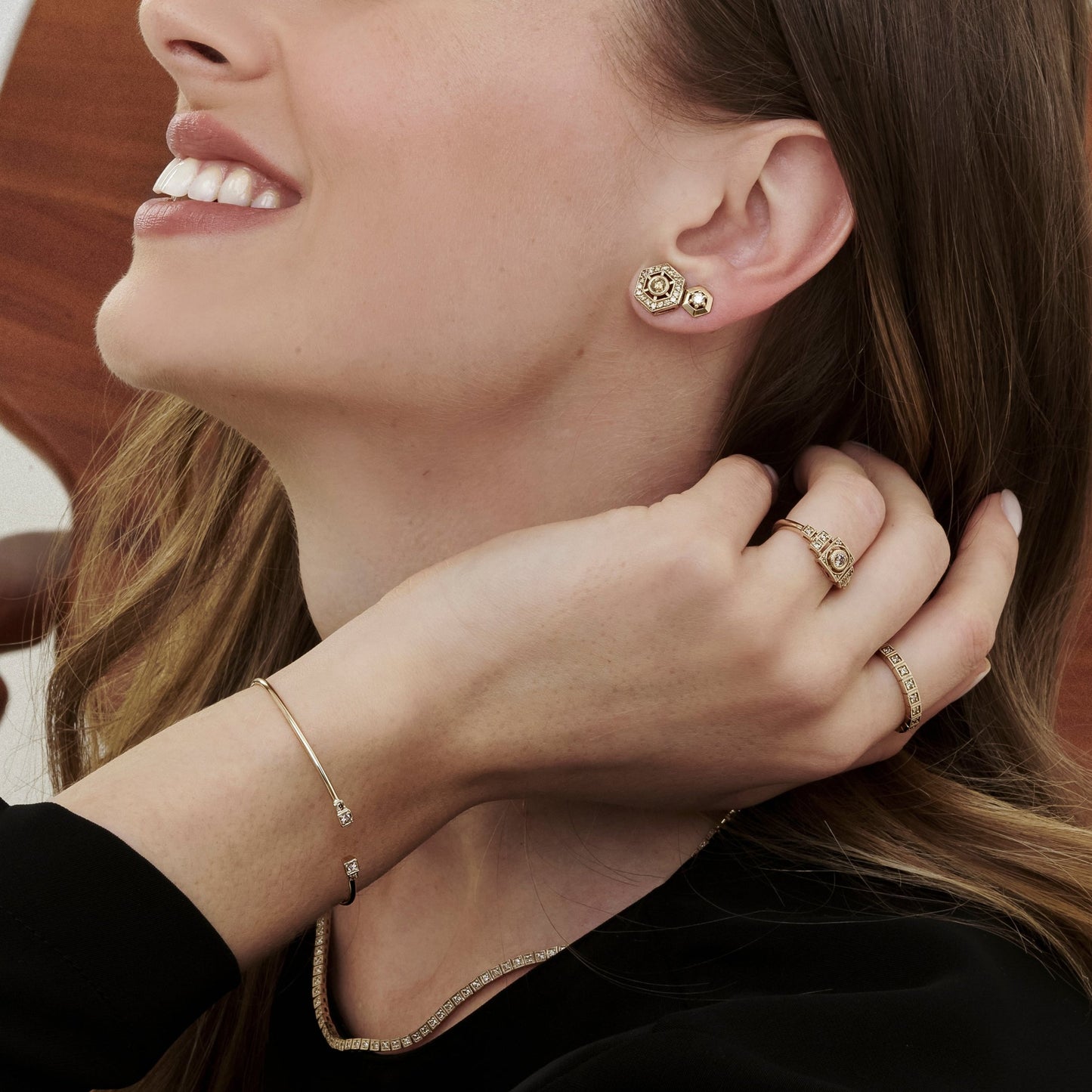 Brinco Walker | Diamantes Brown e Ouro Champanhe