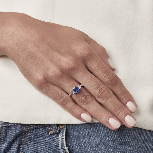 Anel de Safira 160 | Safira Azul e Diamantes