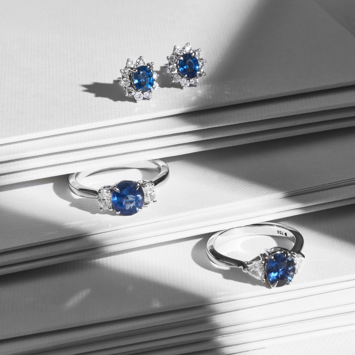 Anel de Safira 160 | Safira Azul e Diamantes