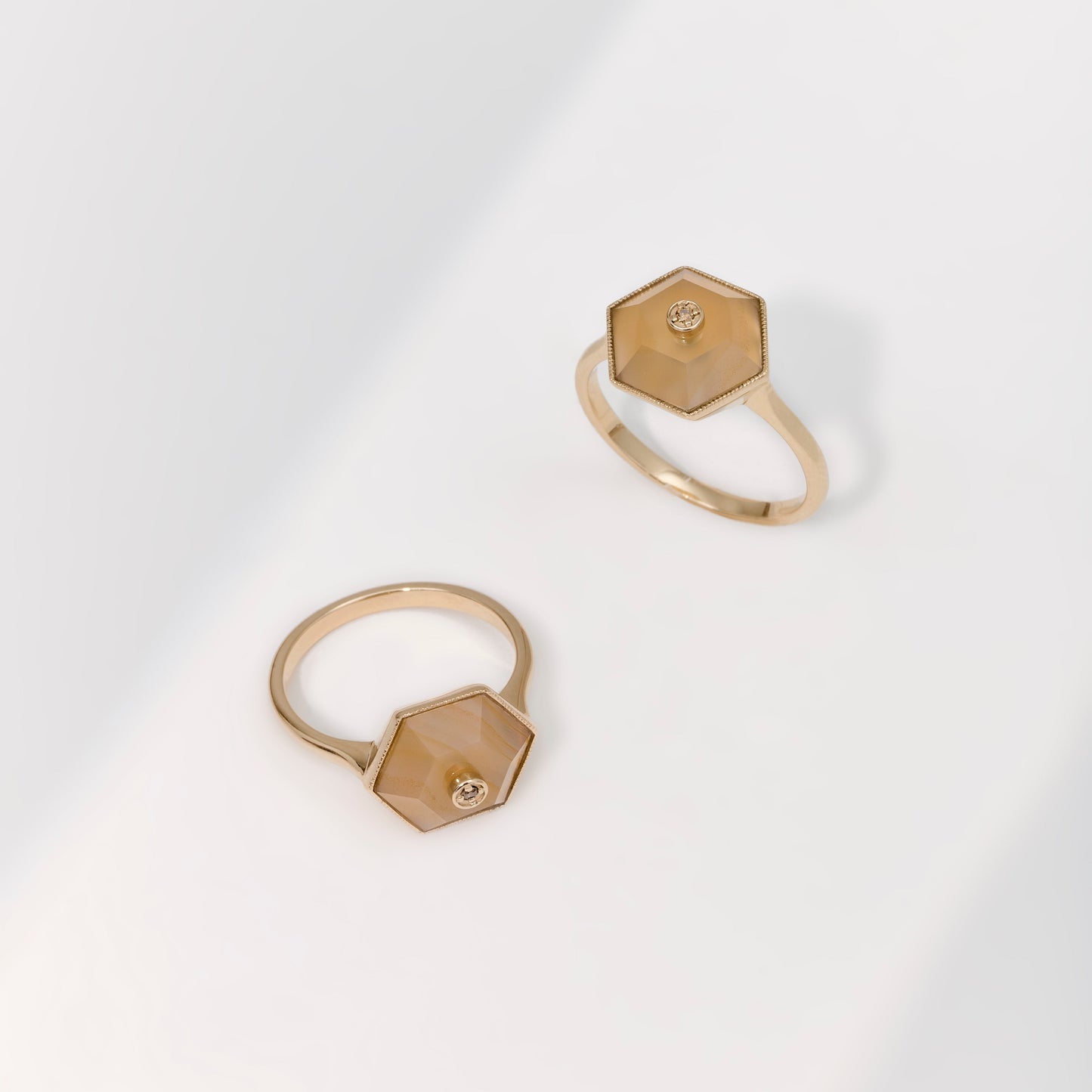 Anel Linea | Ágata, Brilhante e Ouro Champanhe