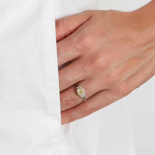 Anel Soleil | Diamante Fancy Yellow e Brilhantes