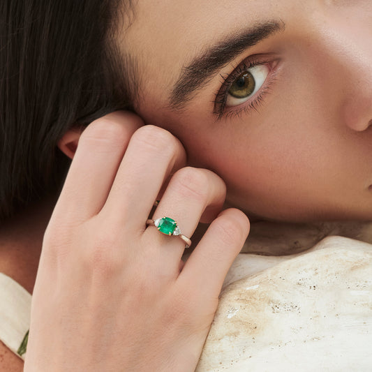 Anel de Esmeralda 281 | Esmeralda e Brilhantes
