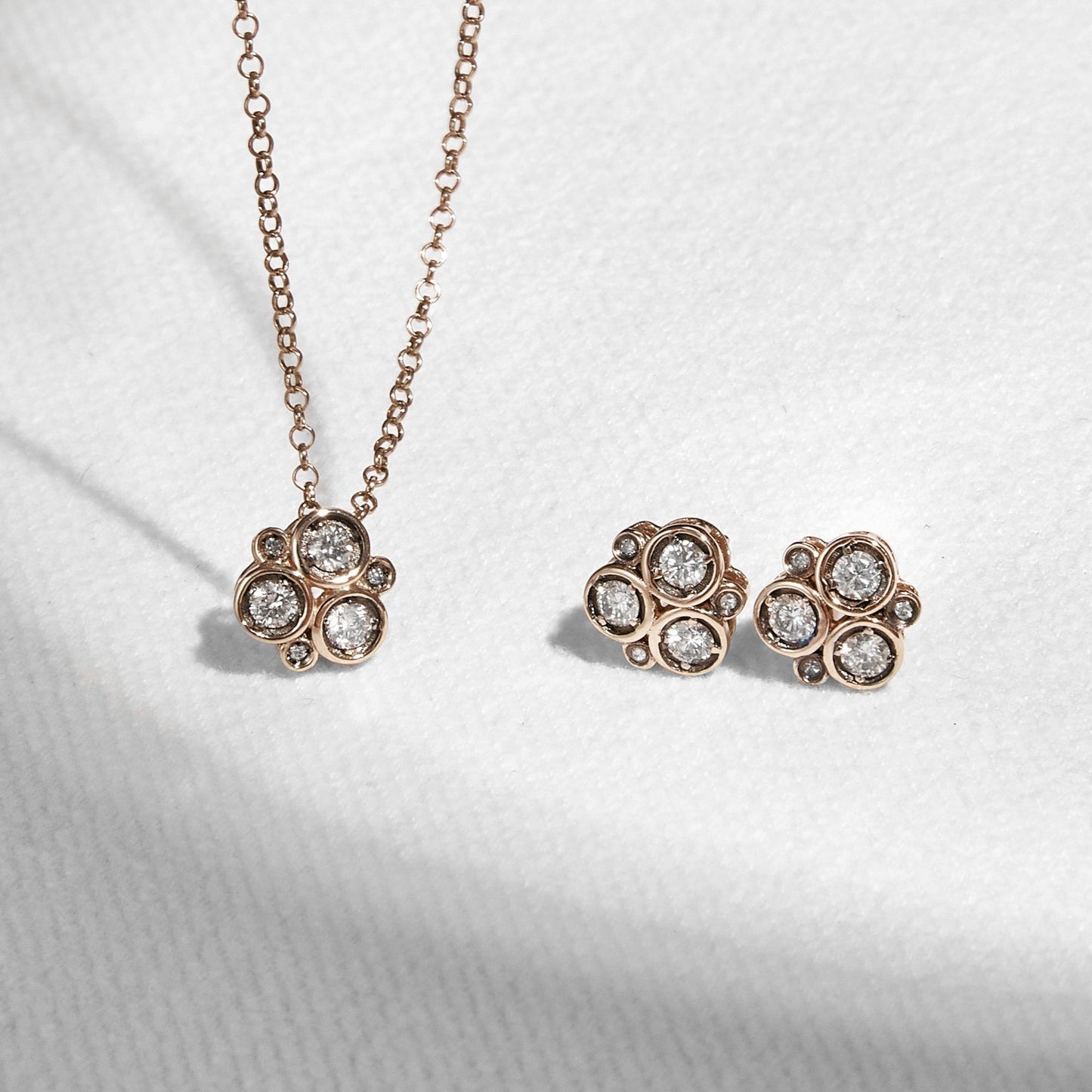 Brinco Três Marias | Ródio Negro e Brilhantes