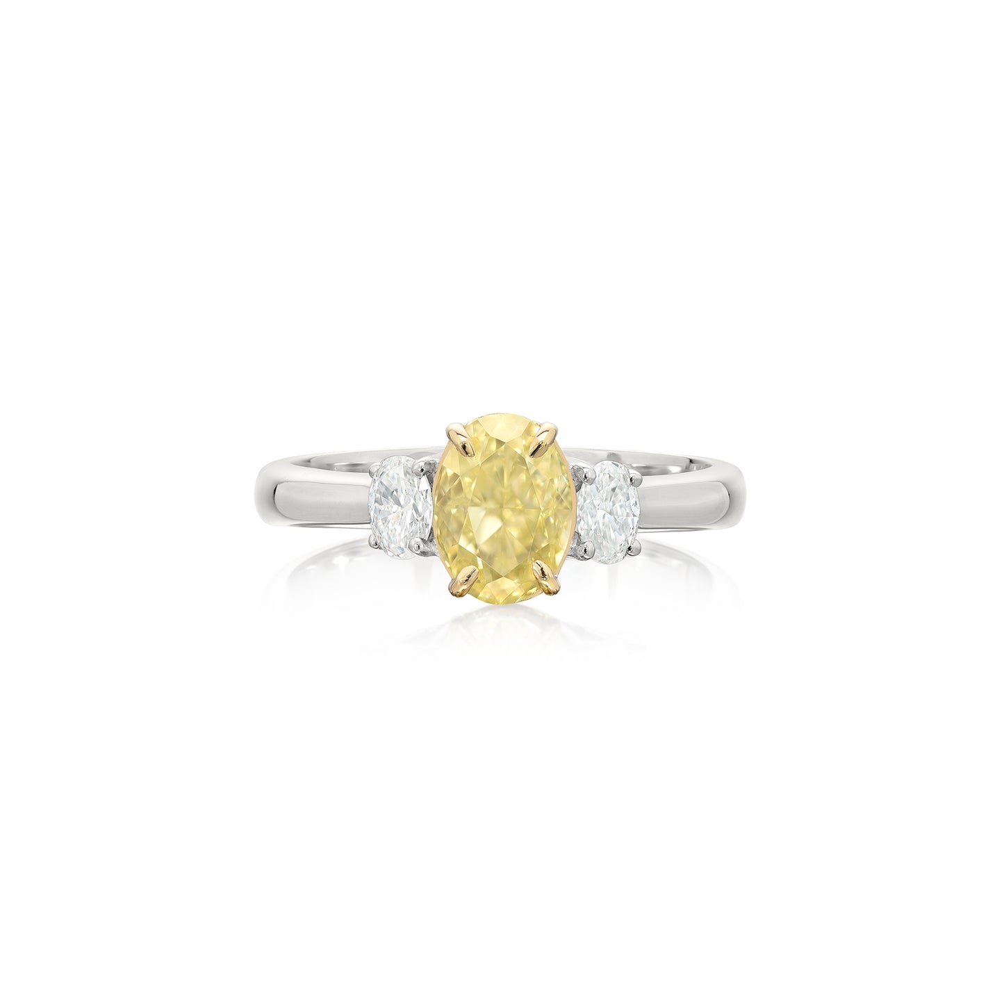 Anel Majesté | Diamante Fancy Yellow e Diamantes