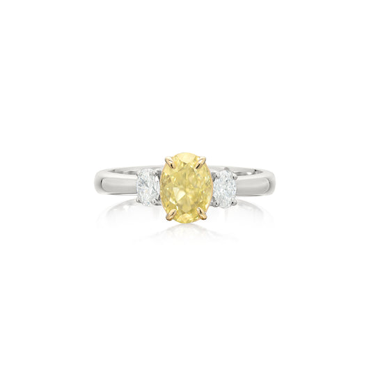 Anel Majesté | Diamante Fancy Yellow e Diamantes