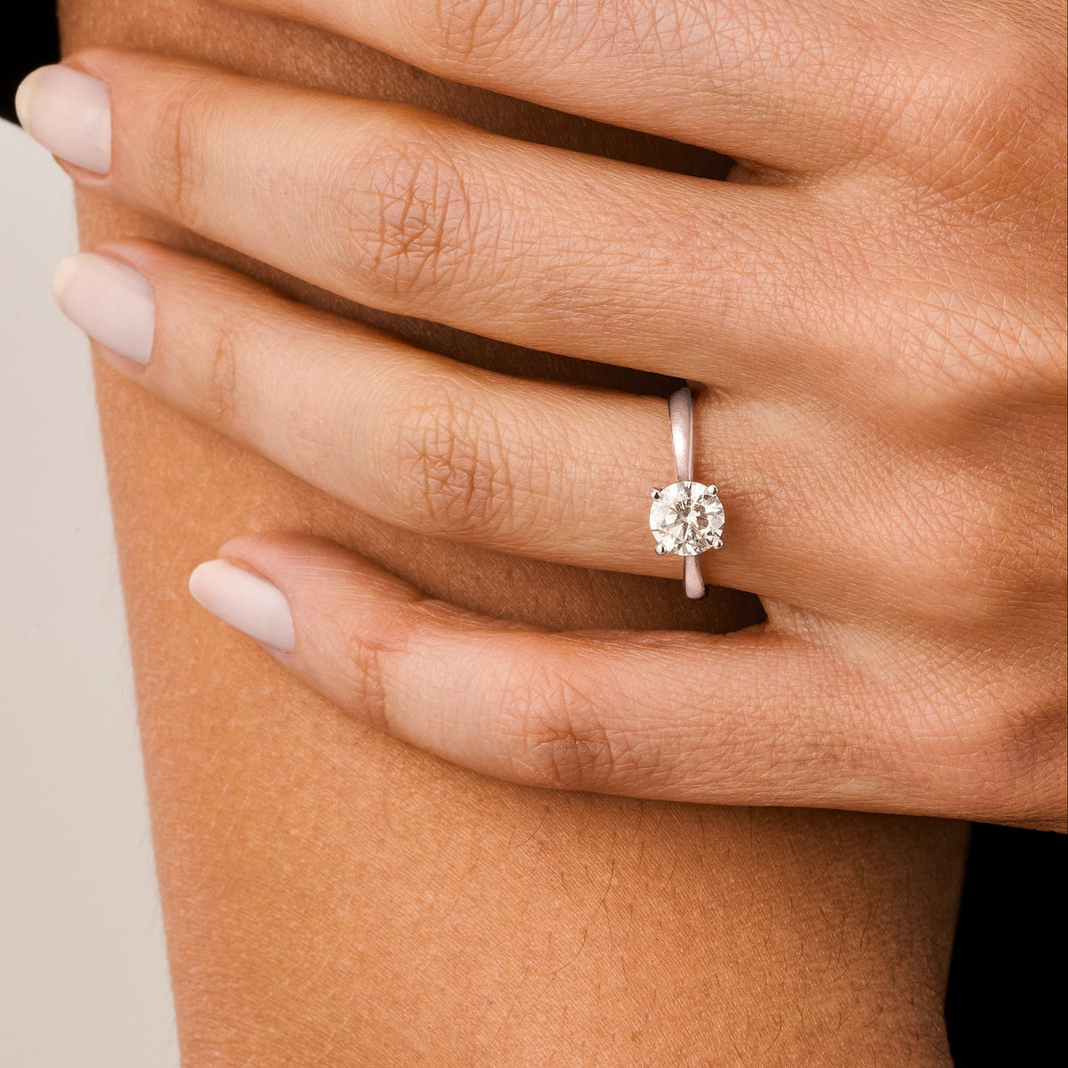 Anel Éclat 101 | Diamante e Ouro Branco