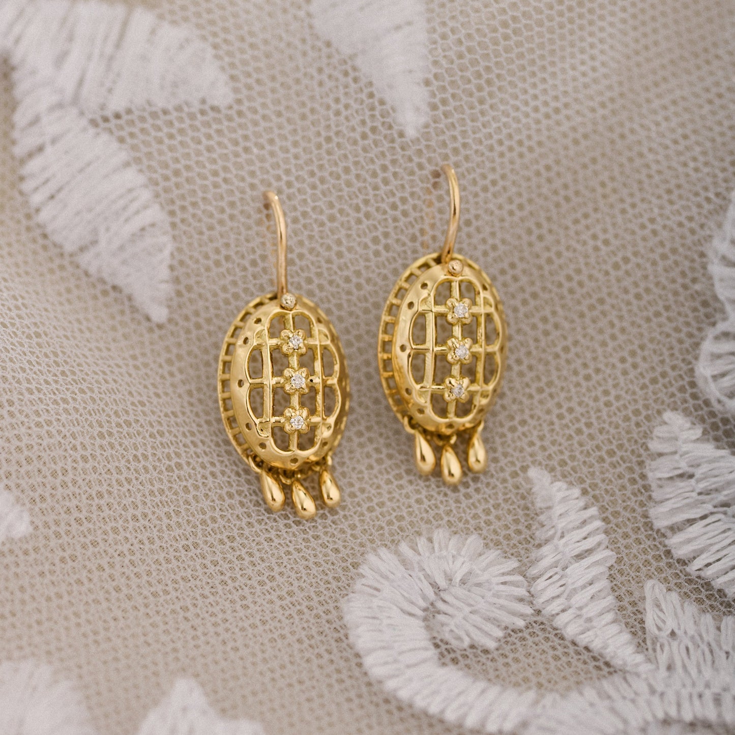 Brinco Alençon | Ouro Amarelo e Brilhantes