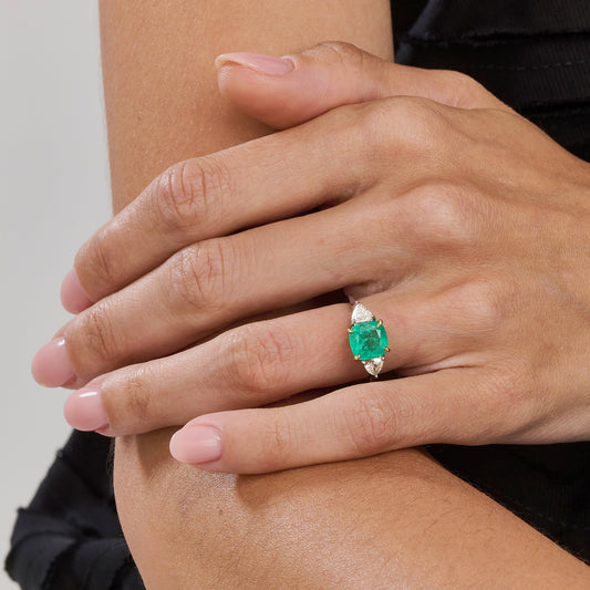 Anel Veille 177 | Esmeralda e Brilhantes