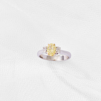 Anel Majesté | Diamante Fancy Yellow e Diamantes
